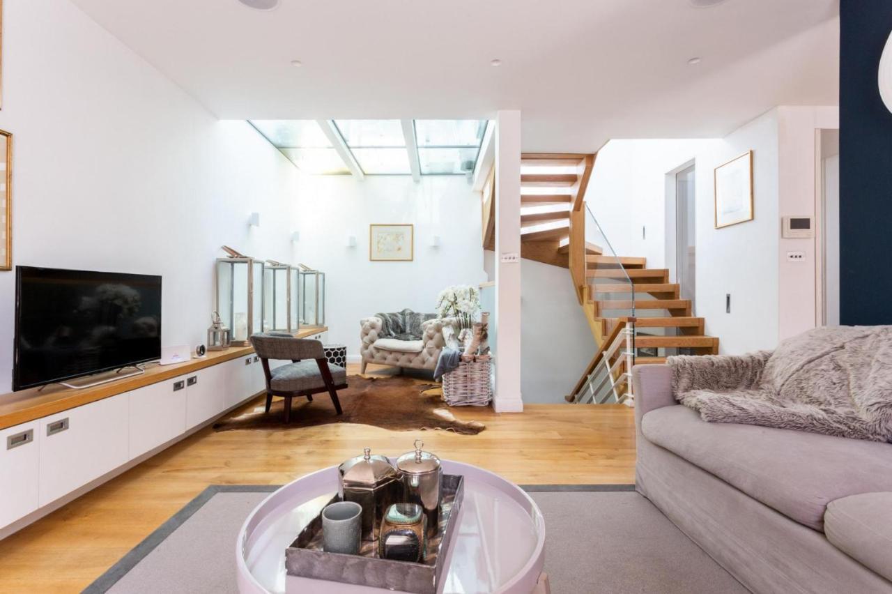 Вилла New Stunning 5Bd Mews House Лондон Экстерьер фото