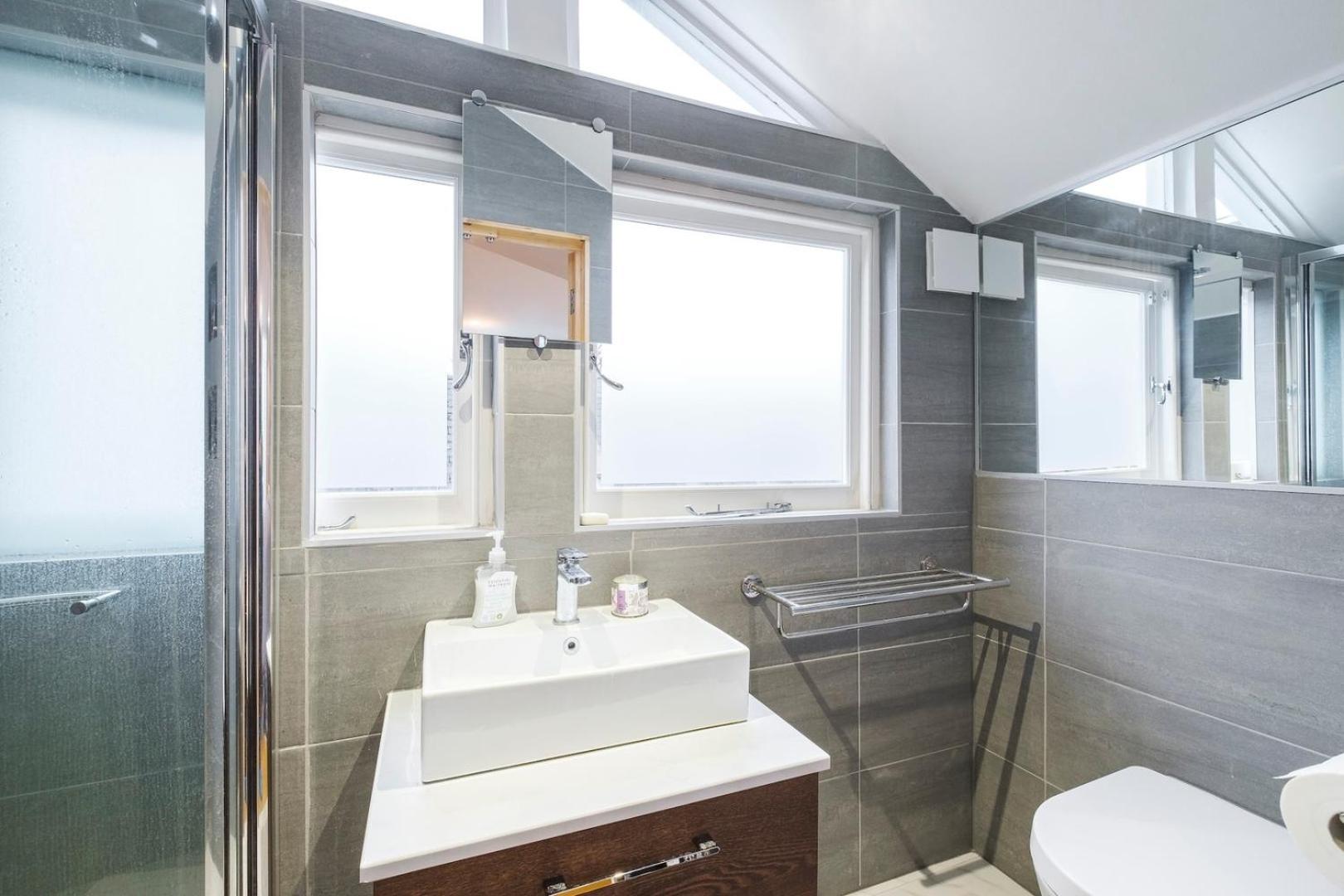 Вилла New Stunning 5Bd Mews House Лондон Экстерьер фото